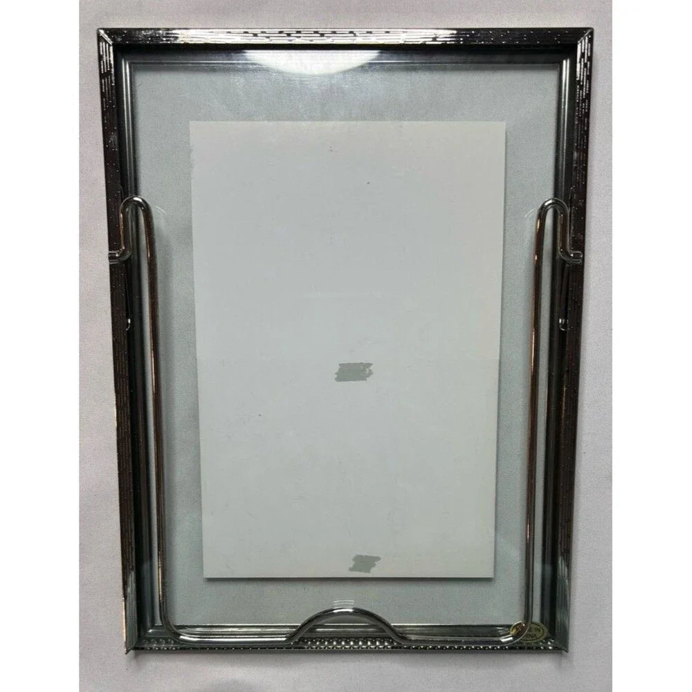 J C Penny Home Collection Silver Metal & Glass 4 x 6 Desk Photo Picture Frame